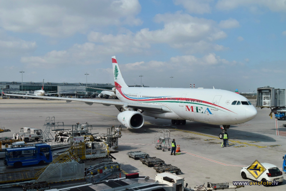 Airbus A330-243